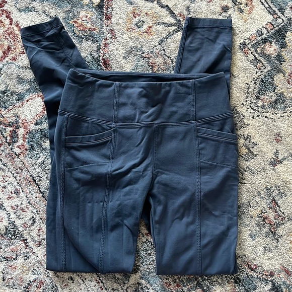 Athleta Pants - Womens Athleta legging